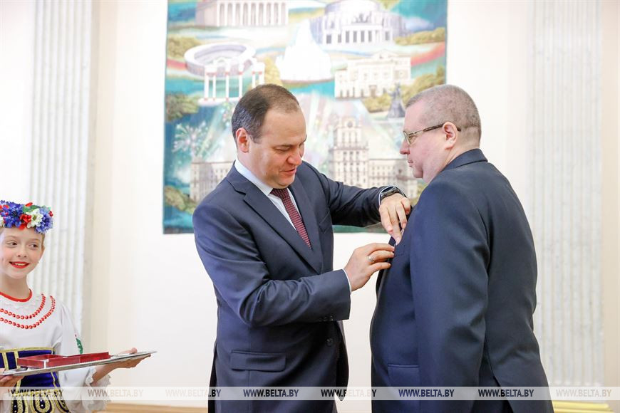 Роман Головченко во время награждения