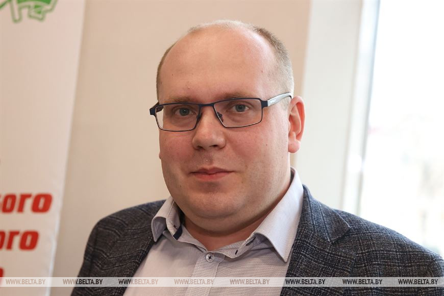 Андрей Довнар