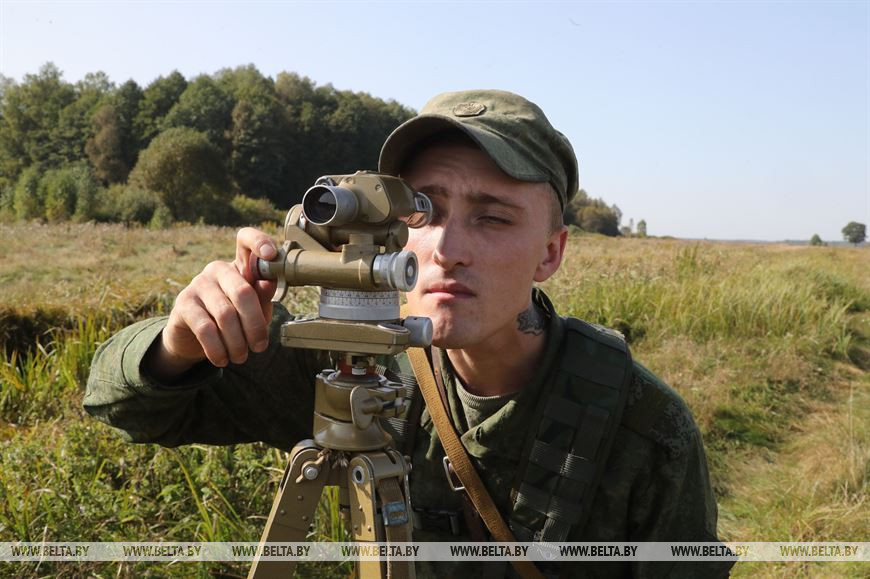 Топогеодезист 51-й гвардейской артиллерийской бригады сержант Денис Константинов Топогеодезист 51-й гвардейской артиллерийской бригады сержант Денис Константинов