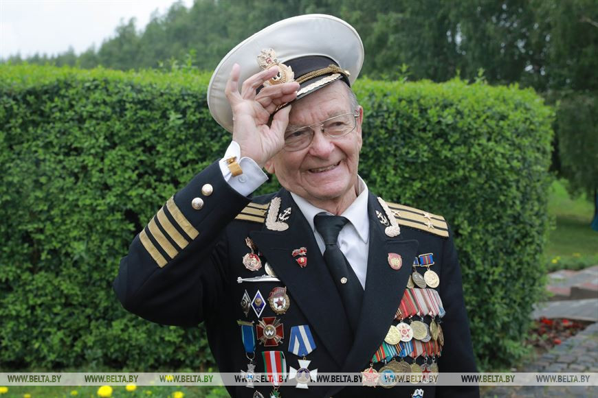 Бывший сын полка, капитан второго ранга Владимир Лисовский Бывший сын полка, капитан второго ранга Владимир Лисовский