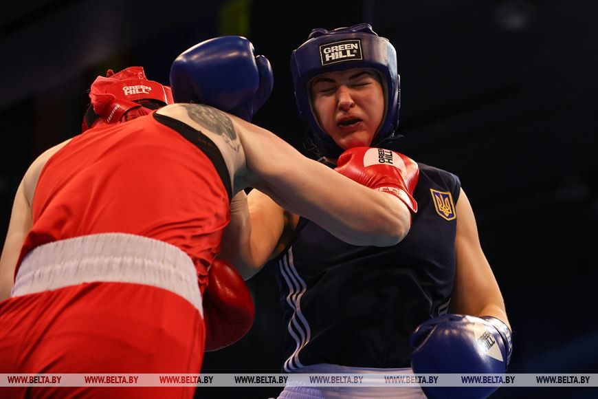 Бой в весовой категории 75 килограмм Алина Вебер (Беларусь) и Анастасия Черноколенко (Украина)