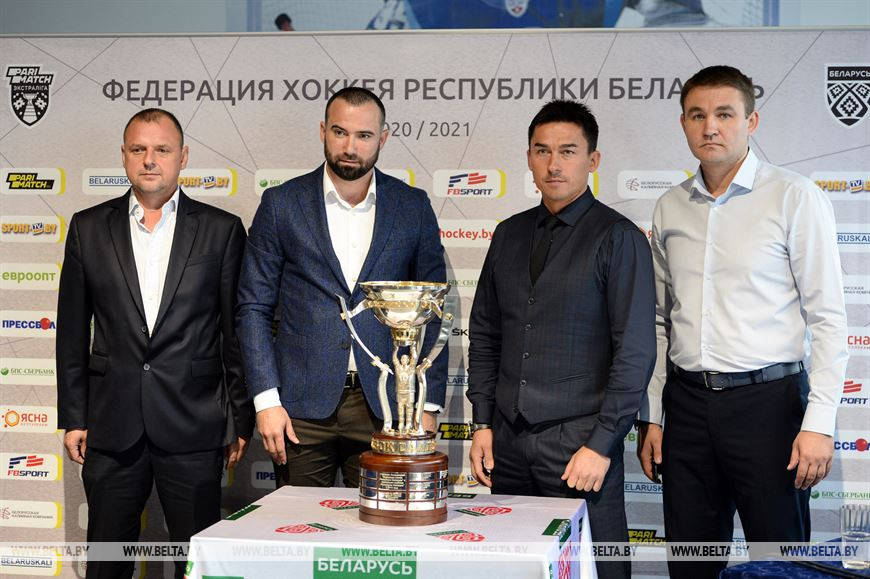 (слева направо) Игорь Николайчик (ХК "Динамо-Молодечно), Алексей Торбин (ХК "Юность"), Дмитрий Басков (ХК "Динамо-Минск"), Евгений Алейник (ХК "Гомель")
