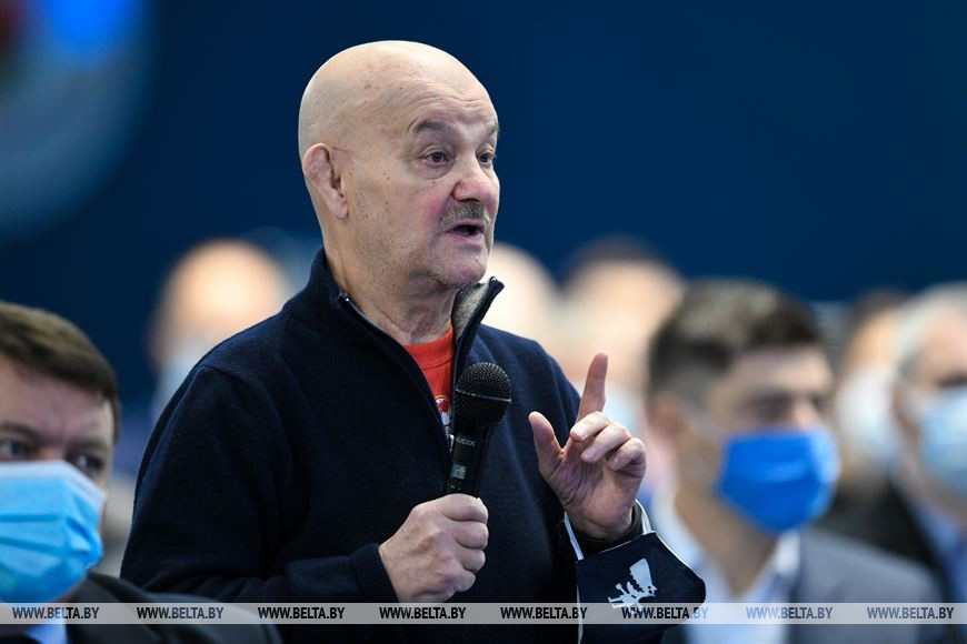 Старший тренер женской сборной по борьбе Олег Райхлин