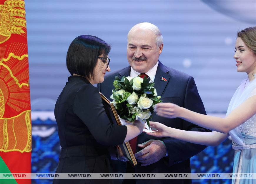 Главный библиотекарь отдела маркетинга и библиотековедческой работы Могилевской областной библиотеки имени В.И.Ленина Юлия Костюк удостоена спецпремии за значительные достижения в деле воспитания любви к родному краю, создание информационных ресурсов, посвященных теме малой родины