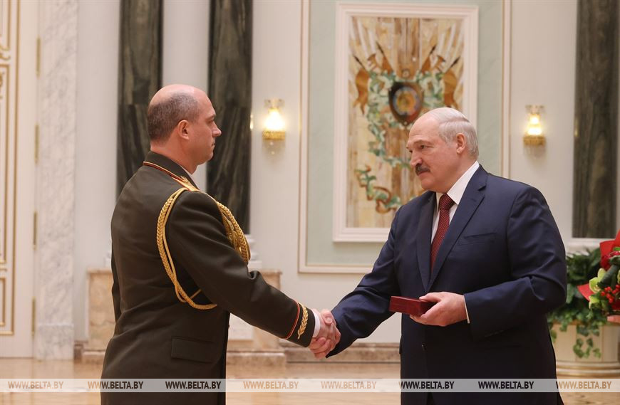 Начальник управления КГБ по Брестской области Сергей Гладышев награжден орденом "За службу Родине" 2-й степени