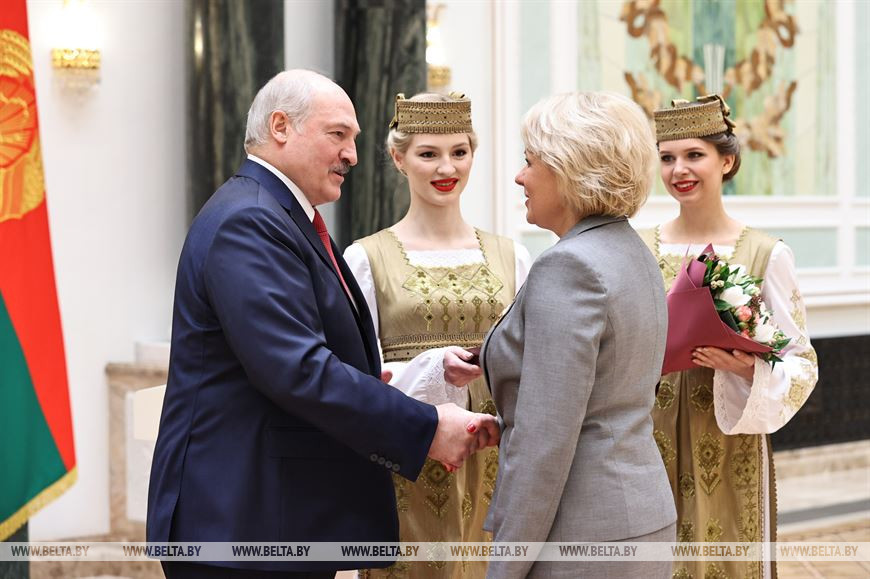 Главный врач Витебского областного клинического роддома Елена Леонович награждена орденом Почета