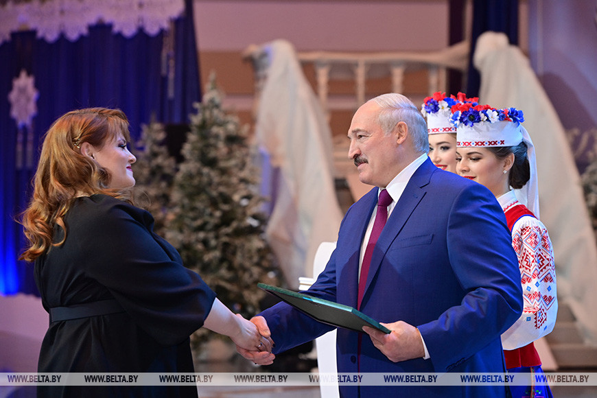 Благодарности Президента удостоена директор дирекции интернет-вещания ЗАО "Столичное телевидение" Татьяна Бирук