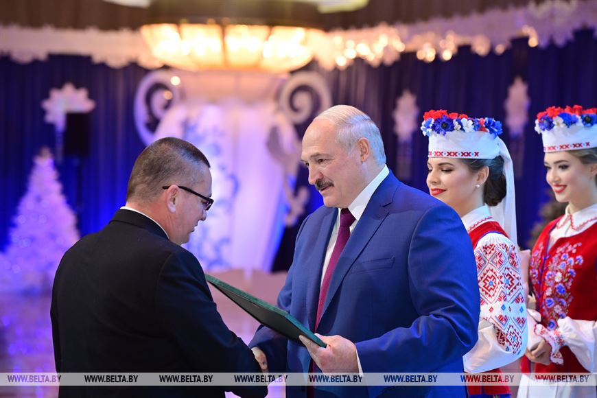 Благодарности Президента удостоен редактор отдела журналистских расследований редакции газеты "СБ. Беларусь сегодня" Роман Рудь