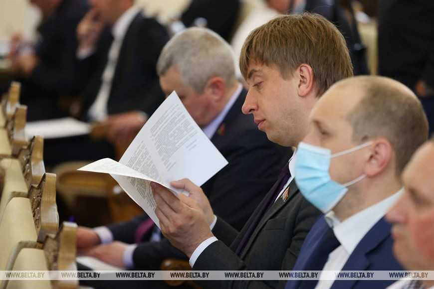 Во время заседания