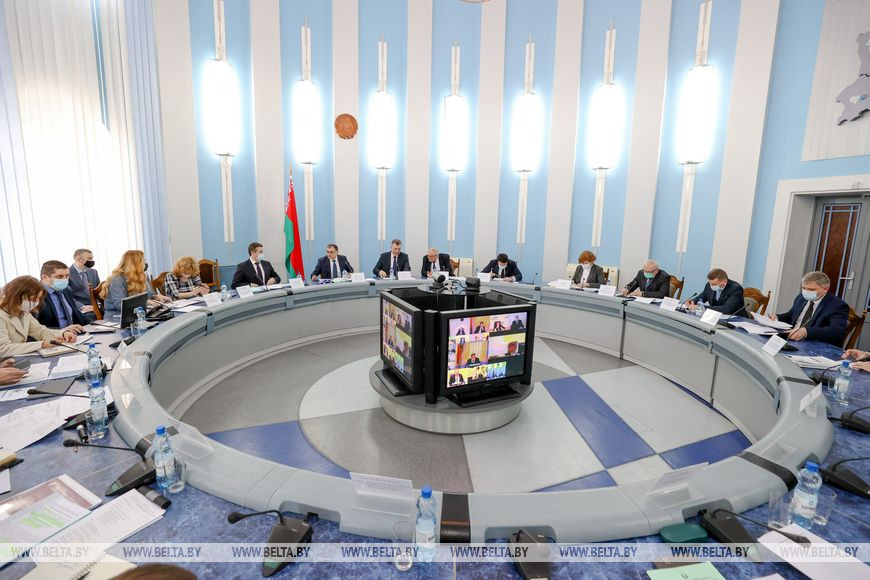 Во время заседания