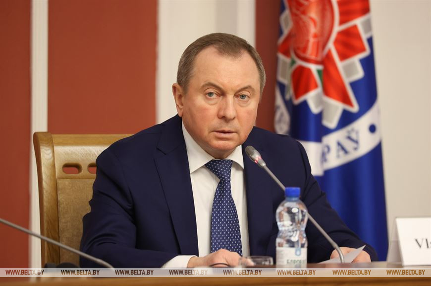 Владимир Макей