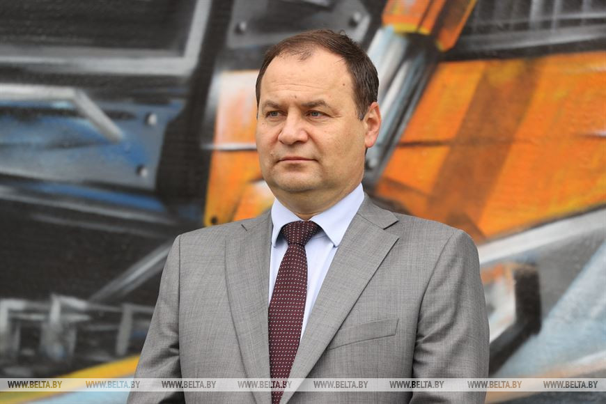 Премьер-министр Роман Головченко Премьер-министр Роман Головченко