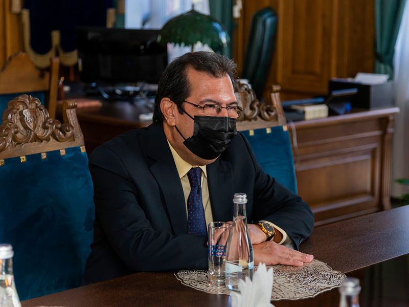 Адан Чавес Фриас Адан Чавес Фриас