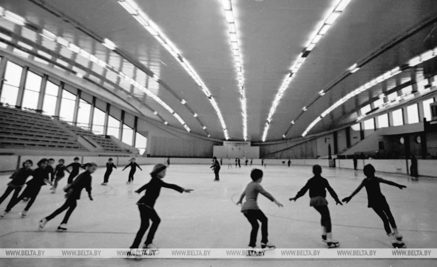 Крытый каток в Центральном детском парке имени Горького, 1979 год