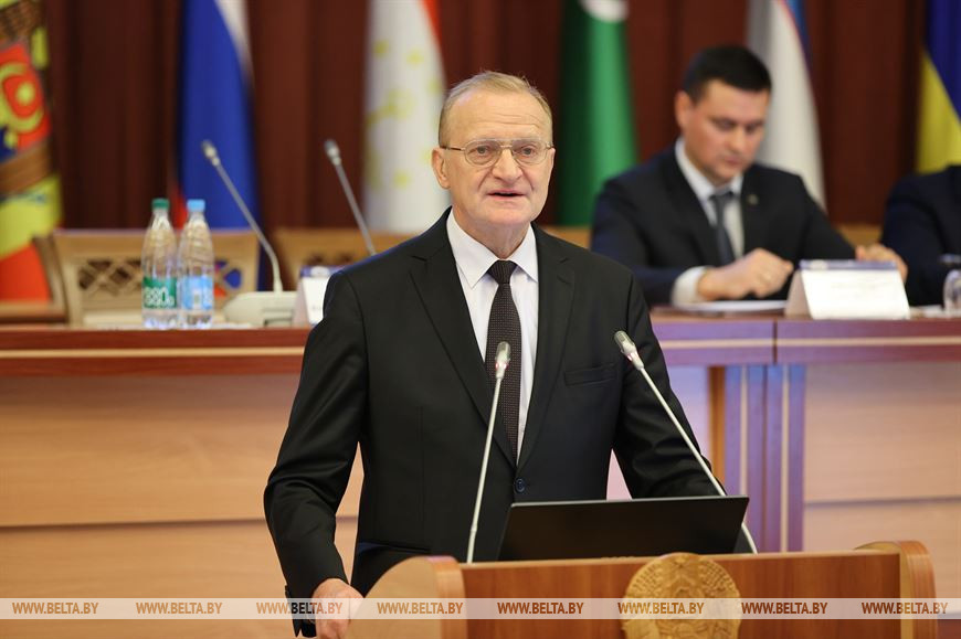 Владимир Гусаков Владимир Гусаков