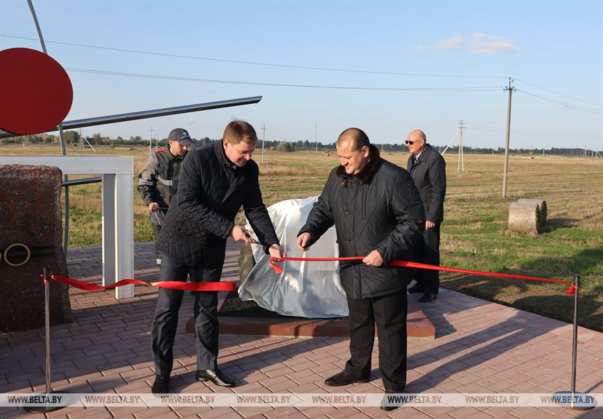 Антон Серебрянников и Сергей Ласица Антон Серебрянников и Сергей Ласица