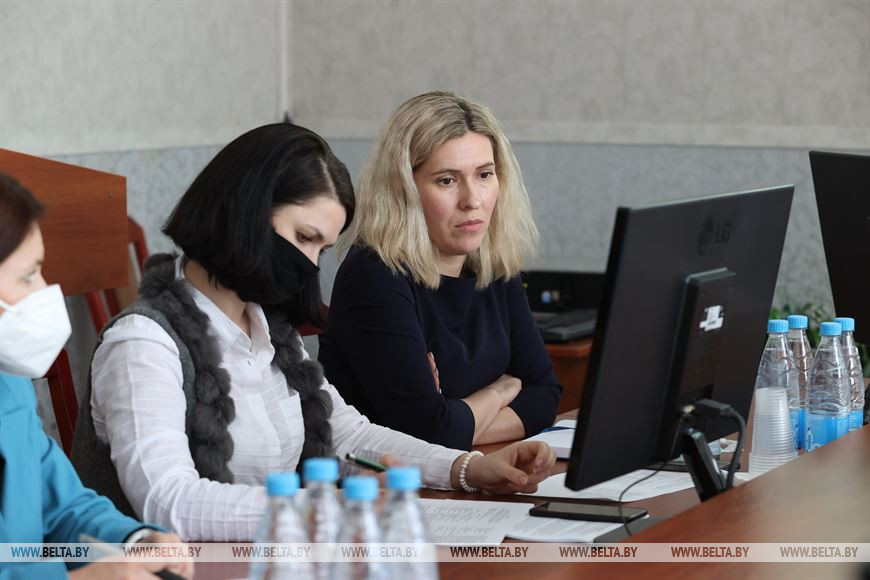 Во время круглого стола Во время круглого стола