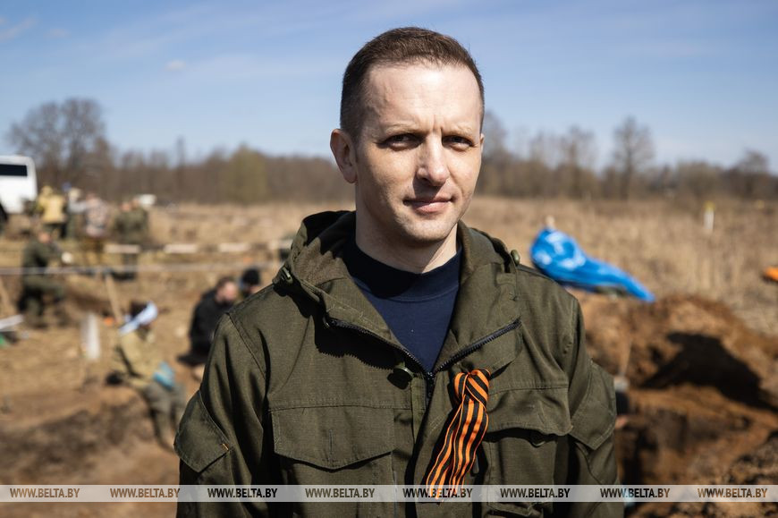 Заместитель руководителя Департамента социальной политики и информационного обеспечения Постоянного комитета Денис Безруков