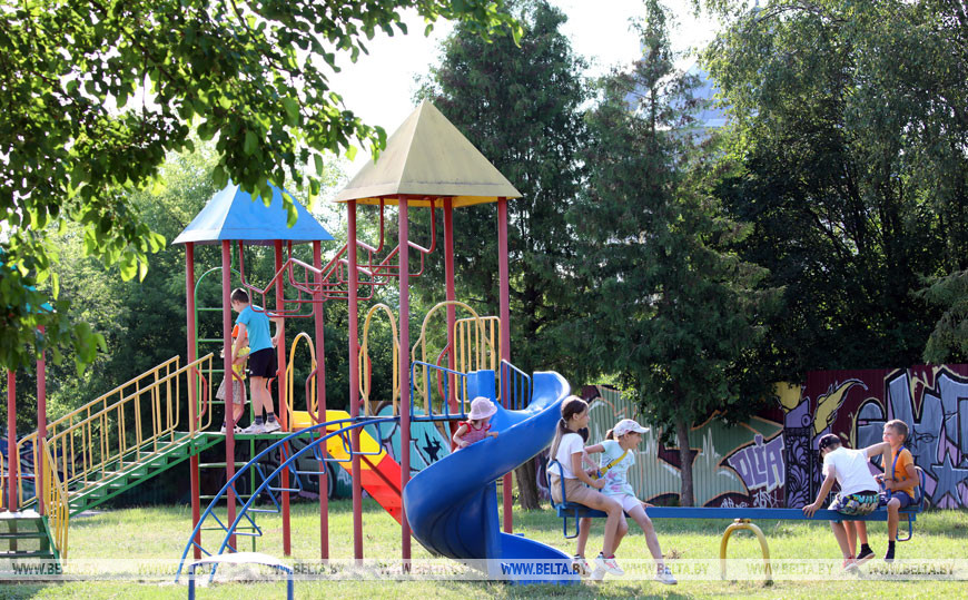 Чечерск - райцентр Гомельской области. Детский парк, 2020 год