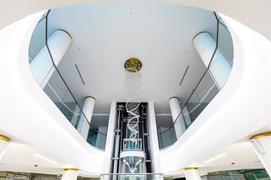 Торговый центр в доме "Микеланджело" Торговый центр в доме "Микеланджело"