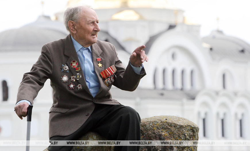 Герой Советского Союза Николай Должанский, 2009 год