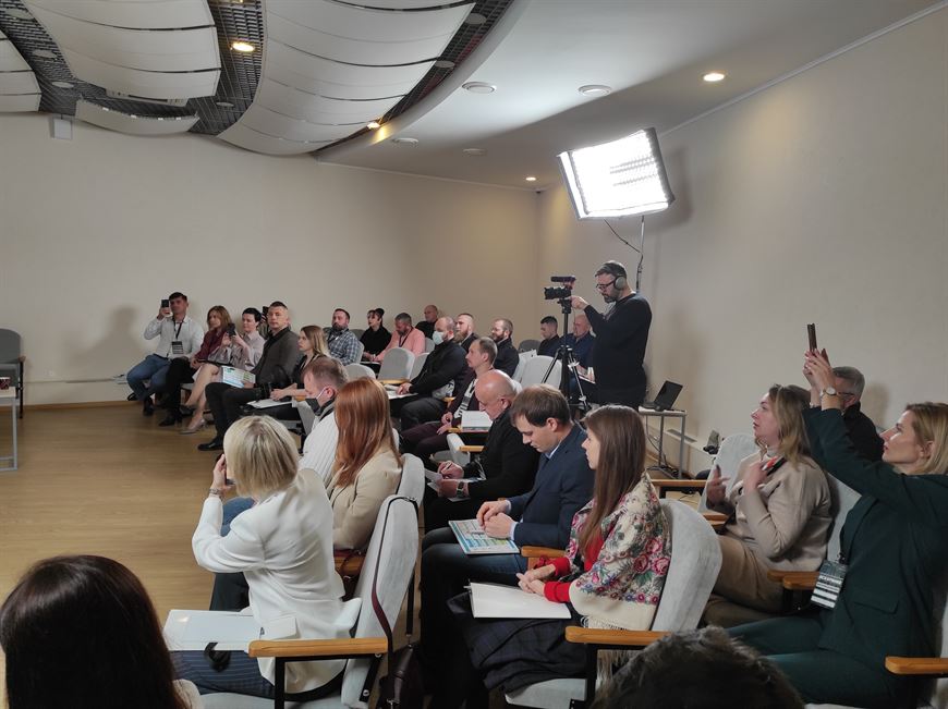 На мероприятие приехали десятки владельцев бизнеса со всей страны На мероприятие приехали десятки владельцев бизнеса со всей страны