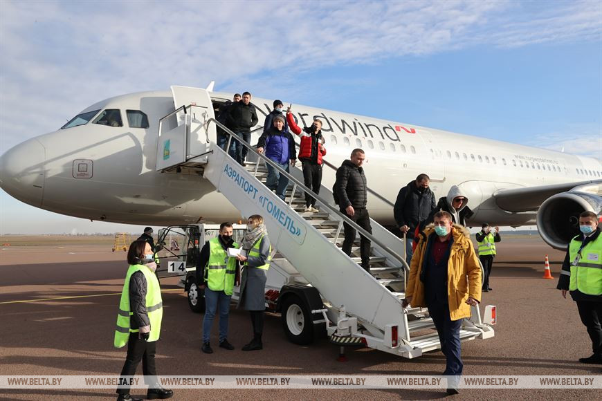 Во время встречи первого рейса из Москвы Во время встречи первого рейса из Москвы