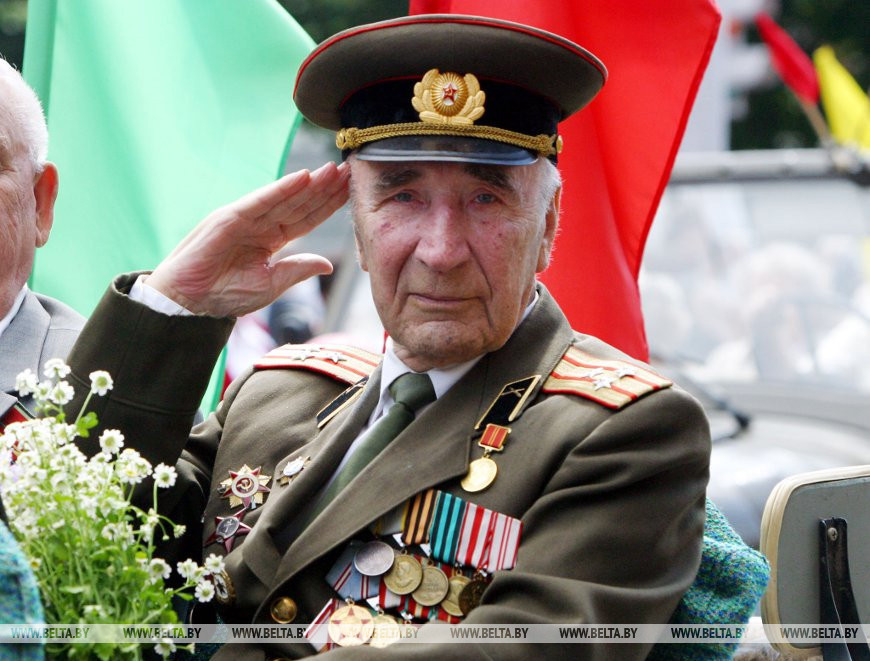 Во время торжеств в Гомеле, 2004 год Во время торжеств в Гомеле, 2004 год