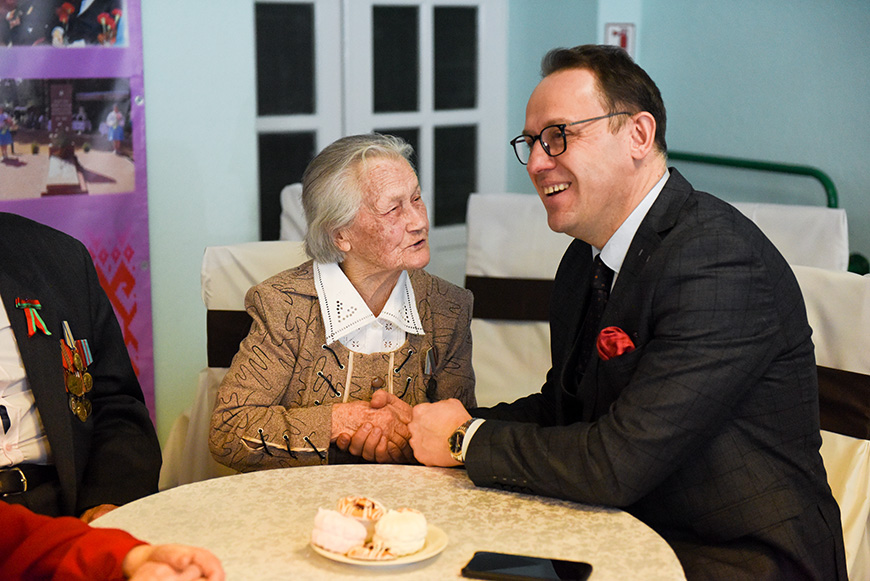 Старшему жителю дома – 94 года, и у каждого своя удивительная история жизни! Старшему жителю дома – 94 года, и у каждого своя удивительная история жизни!