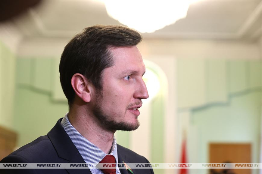 Член Постоянной комиссии по здравоохранению, физической культуре, семейной и молодежной политике Палаты представителей Игорь Завалей Член Постоянной комиссии по здравоохранению, физической культуре, семейной и молодежной политике Палаты представителей Игорь Завалей