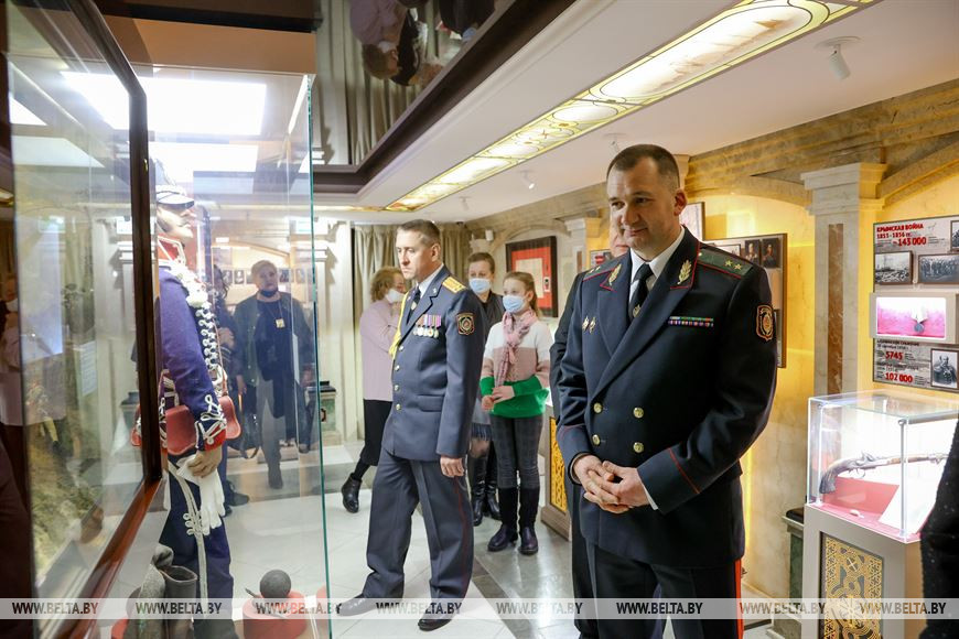 Министр МВД Иван Кубраков посещает музей памяти