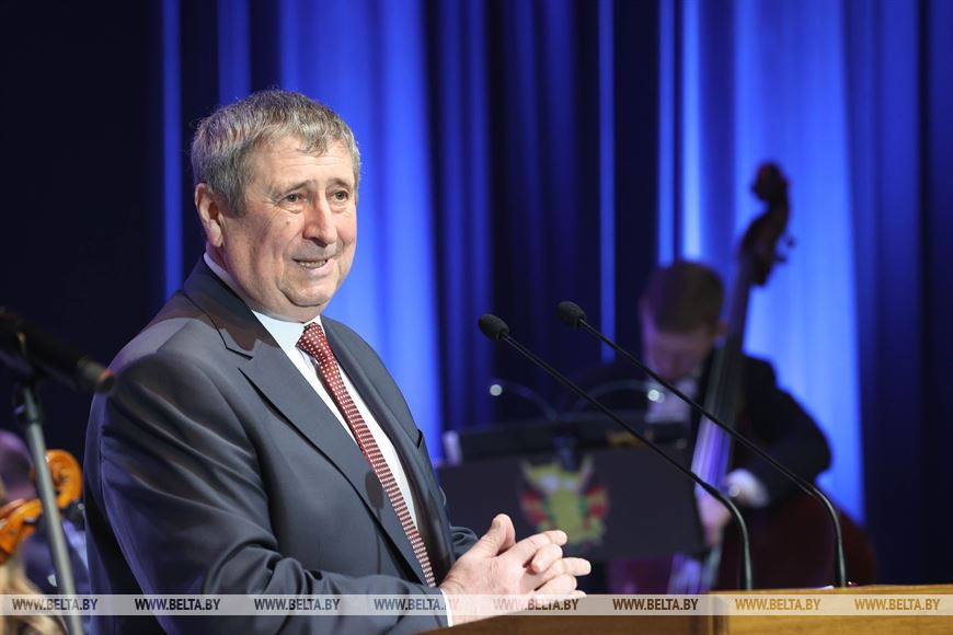 Председатель Постоянной комиссии Совета Республики по региональной политике и местному самоуправлению Михаил Русый Председатель Постоянной комиссии Совета Республики по региональной политике и местному самоуправлению Михаил Русый