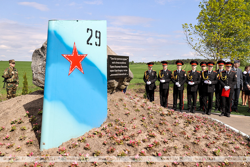 Мемориал на месте падения самолета в Барановичском районе