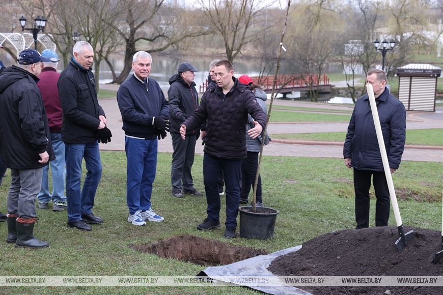 Депутаты Палаты представителей приняли участие в республиканском субботнике