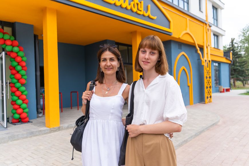 Шмавгонец Тамара с дочерью Анной Шмавгонец Тамара с дочерью Анной