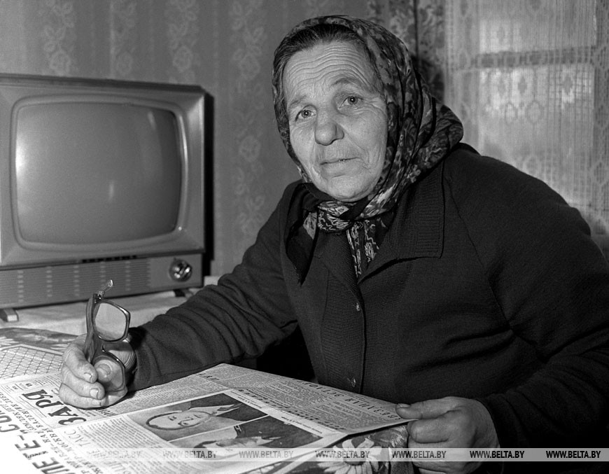 Марфа Климук – мать лётчика-космонавта Петра Климука, 1973 год