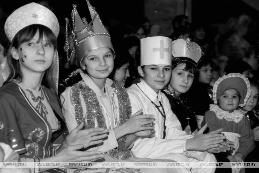 Детский новогодний бал во Дворце молодежи, 1998 год