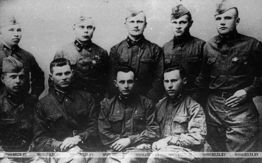 Бойцы 44-го стрелкового полка 42-й стрелковой дивизии, 1941 год. Фоторепродукция БЕЛТА