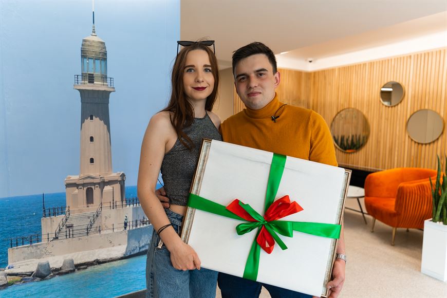 Алина и Влад уже сделали замеры, чтобы поскорее начать ремонт Алина и Влад уже сделали замеры, чтобы поскорее начать ремонт