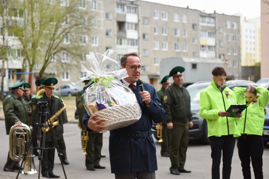 Каждый год "Евроопт" старается порадовать участников войны приятными подарками Каждый год "Евроопт" старается порадовать участников войны приятными подарками