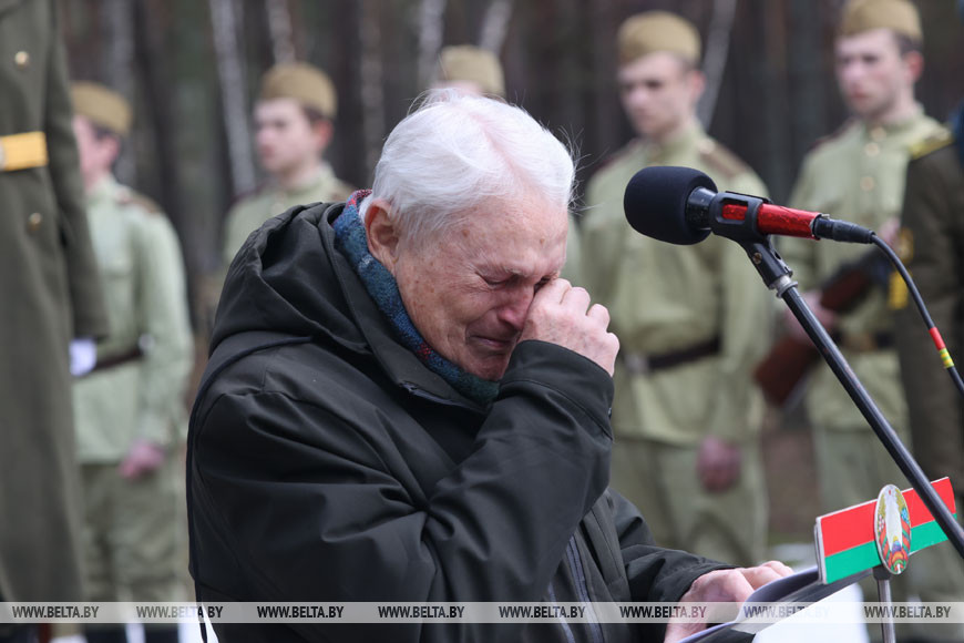Митинг-реквием "Об этом нельзя забывать", посвященный 77-й годовщине освобождения узников Озаричского лагеря смерти, 2021 год
