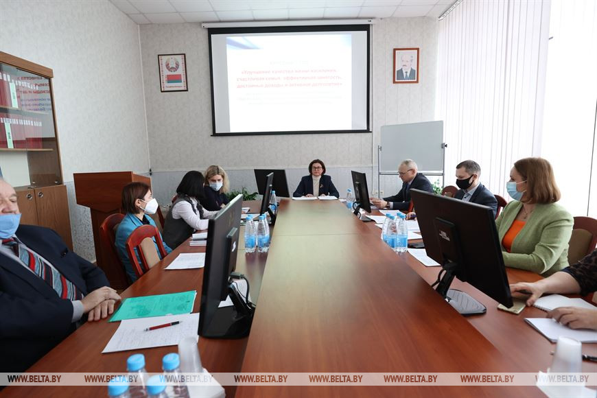 Во время круглого стола Во время круглого стола