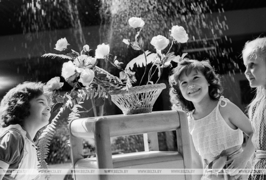 Праздник "Весенние пралески" в городском Дворце пионеров и школьников г. Минска, 1990 год