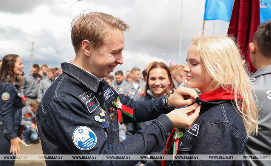 Во время открытия трудового семестра на молодежной стройке. Островец, 2019 год