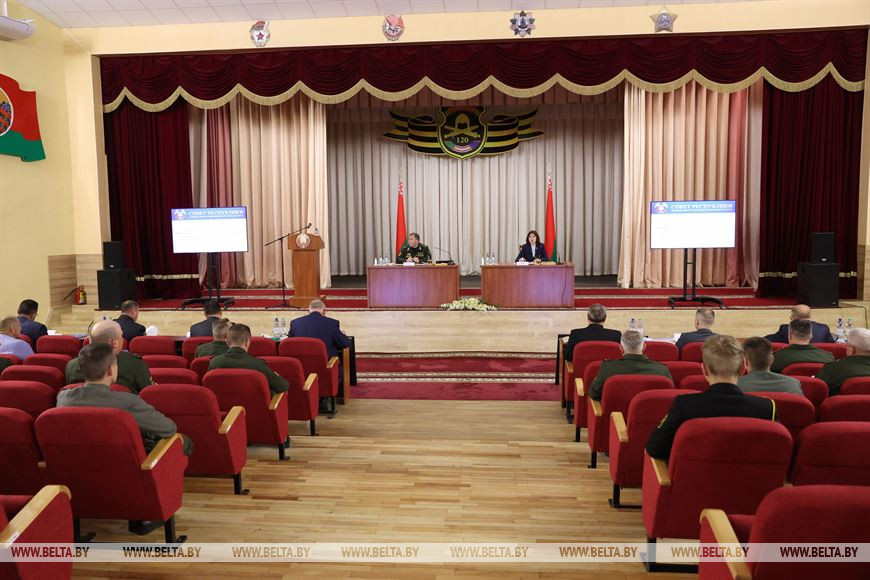 Во время заседания