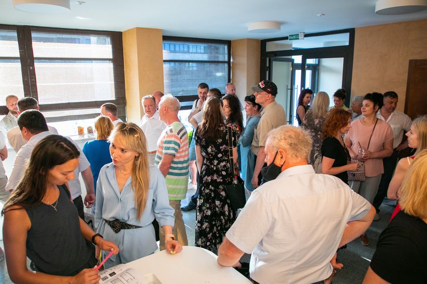 Несколько дней в новостройке - ажиотаж