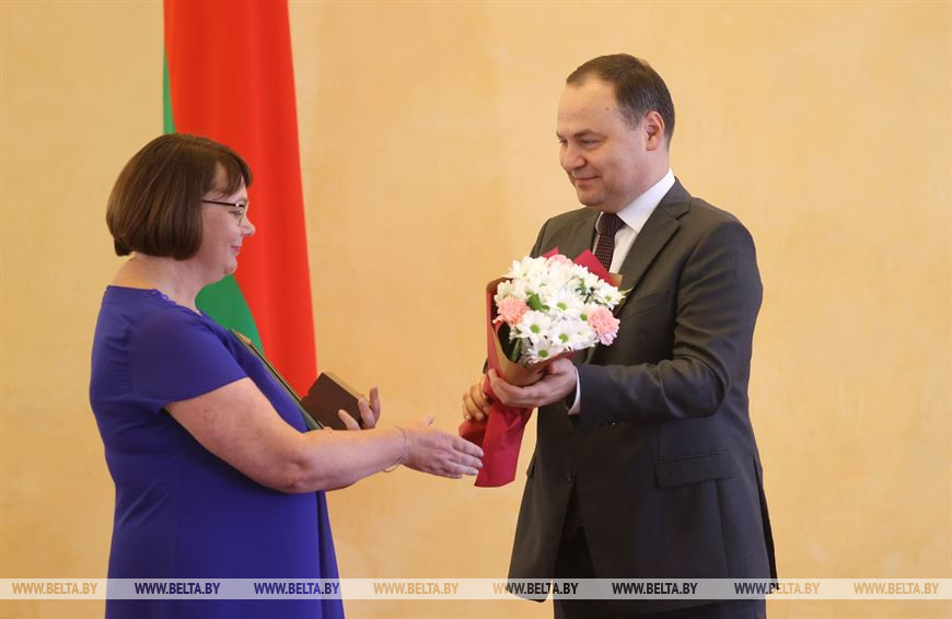Начальнику юридического управления инспекции МНС по Минску Маргарите Савченко объявлена Благодарность Президента
