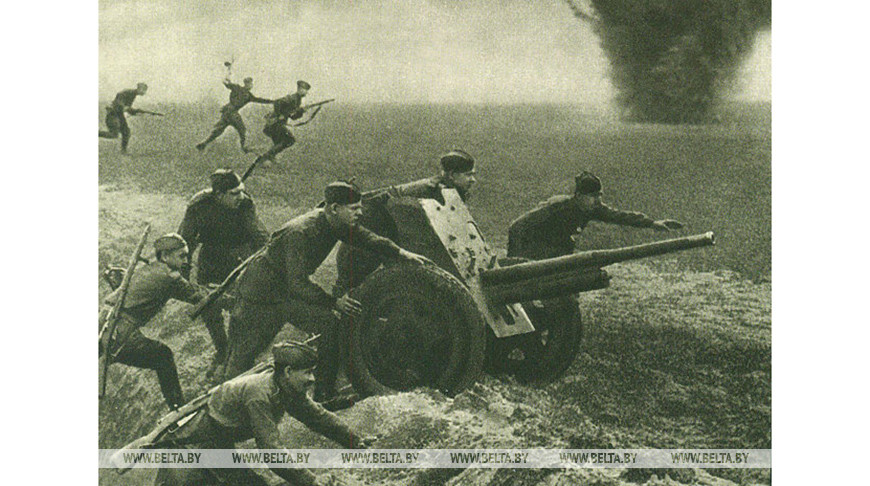 На новую огневую позицию, июнь 1941 года. Фото из архива На новую огневую позицию, июнь 1941 года. Фото из архива