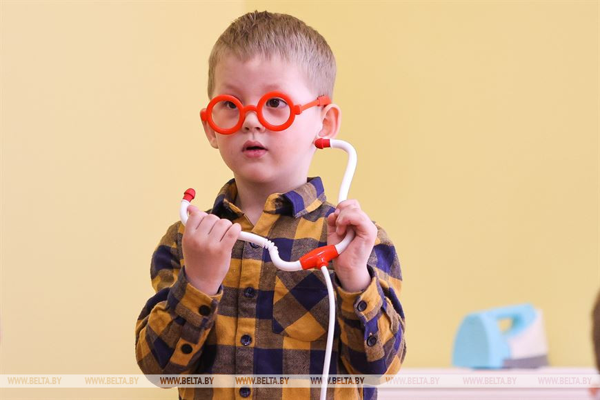 В группе яслей-сада №73 В группе яслей-сада №73