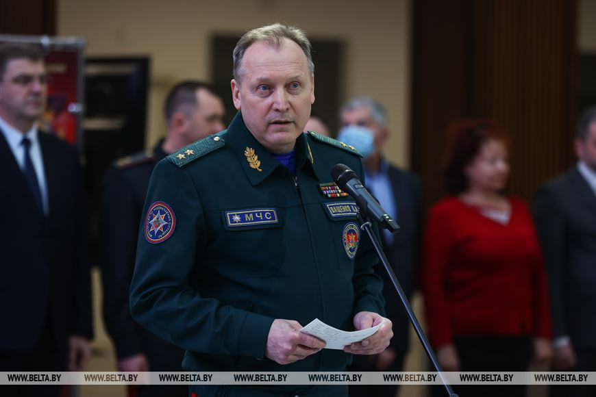 Министр по чрезвычайным ситуациям Владимир Ващенко